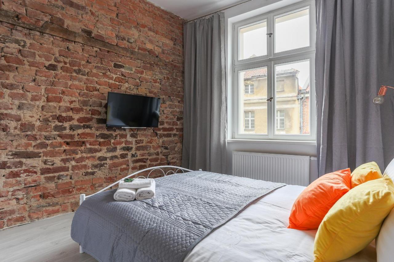 Simply Modern Apartment Торунь Екстер'єр фото