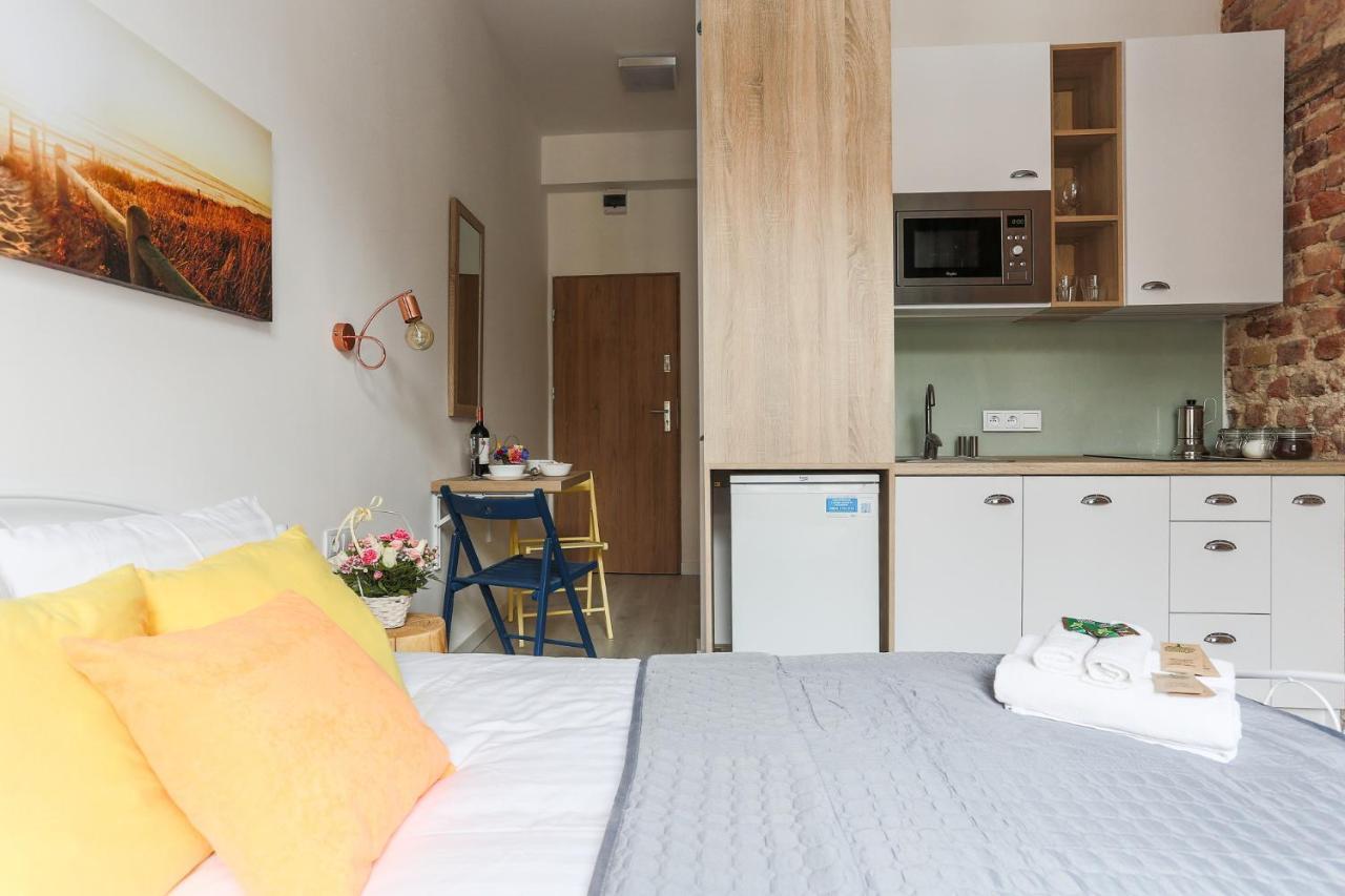 Simply Modern Apartment Торунь Екстер'єр фото